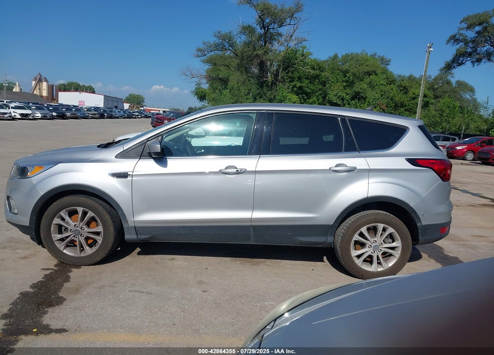 2019 FORD ESCAPE VIN: 1FMCU0GD1KUB59787