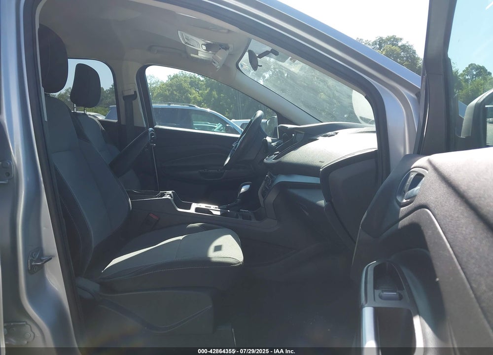 2019 FORD ESCAPE VIN: 1FMCU0GD1KUB59787