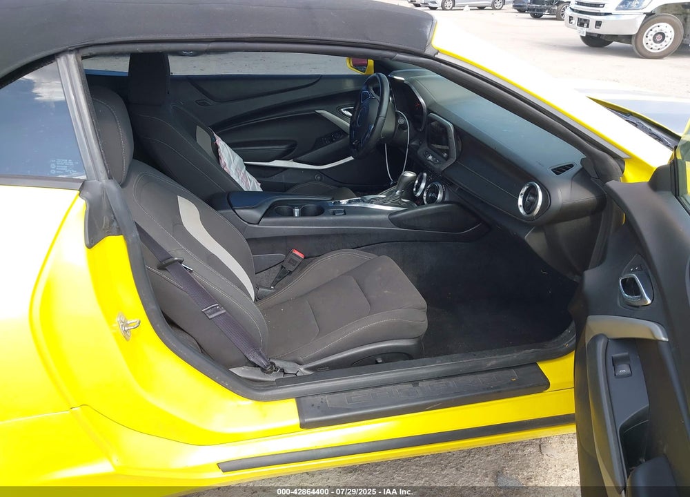 2017 CHEVROLET CAMARO VIN: 1G1FF3D72H0174268