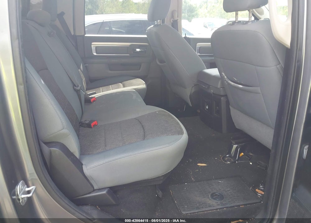 2013 RAM 1500 BIG HORN VIN: 1C6RR7LT5DS685061