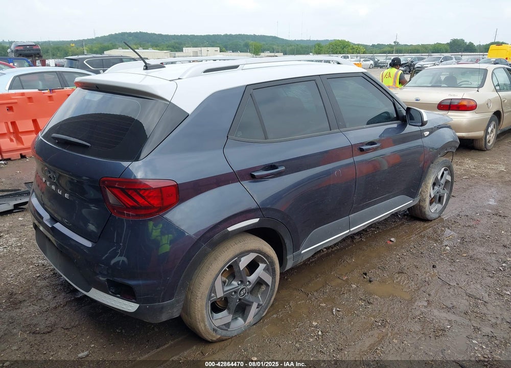 2023 HYUNDAI VENUE VIN: KMHRC8A3XPU261222