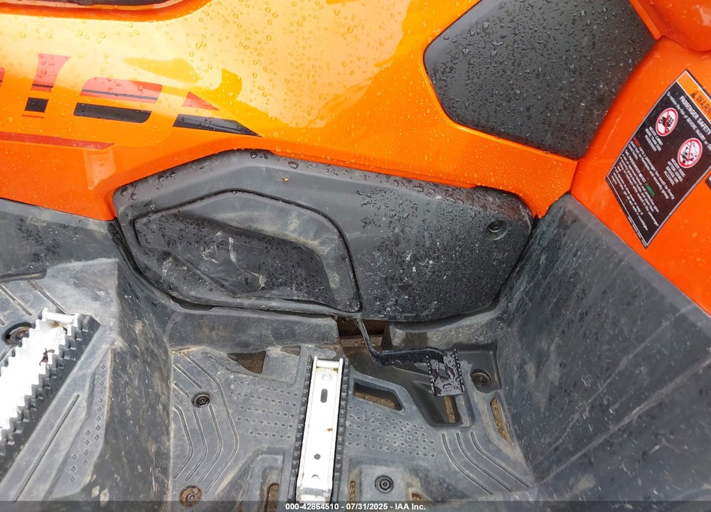 2025 CF MOTO CFORCE 800 TOURING VIN: LCELVYZS1S6000204