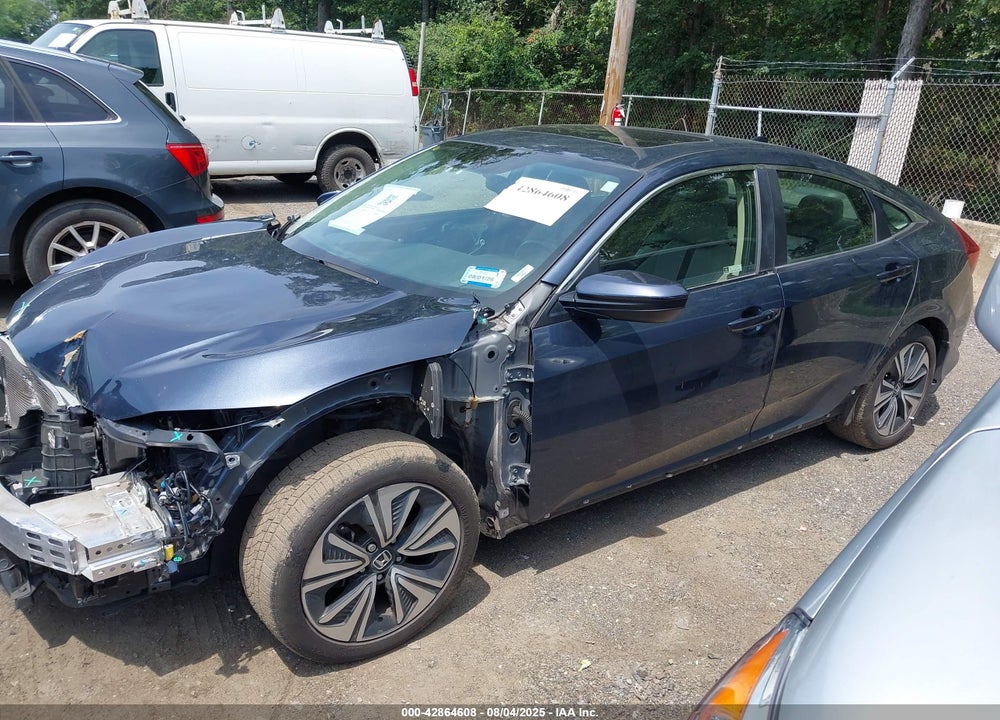 2018 HONDA CIVIC VIN: JHMFC1F43JX008411