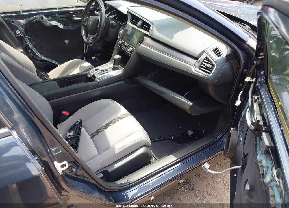 2018 HONDA CIVIC VIN: JHMFC1F43JX008411