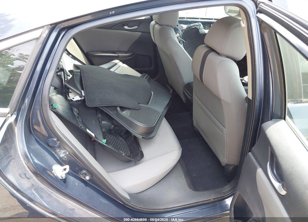 2018 HONDA CIVIC VIN: JHMFC1F43JX008411