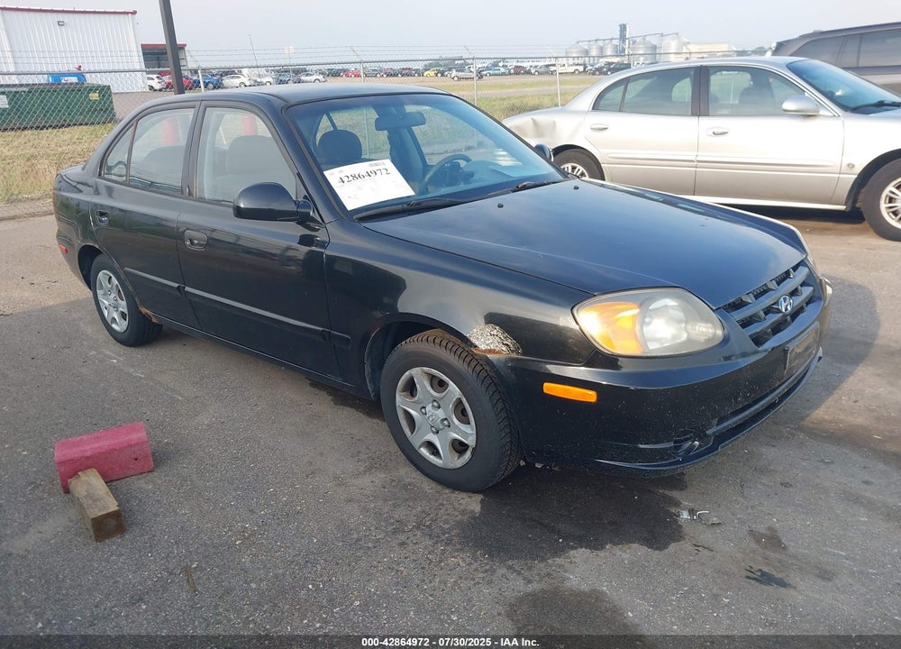 2005 HYUNDAI ACCENT VIN: KMHCG45C55U587584