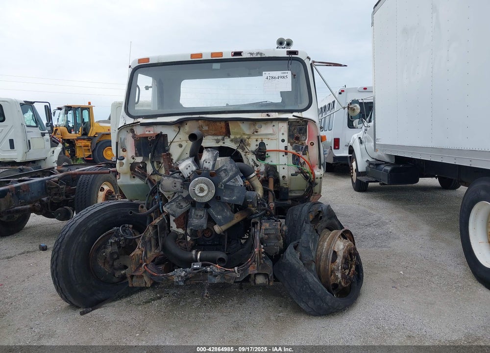 2000 INTERNATIONAL 4000 4700 VIN: 1HTSCAAN5YH217270