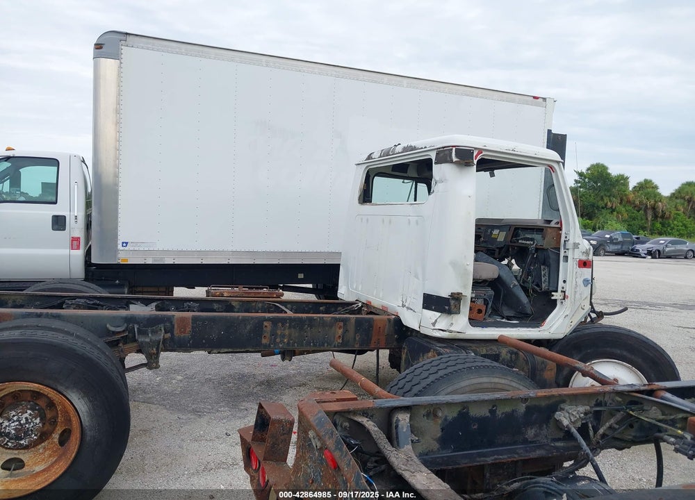 2000 INTERNATIONAL 4000 4700 VIN: 1HTSCAAN5YH217270