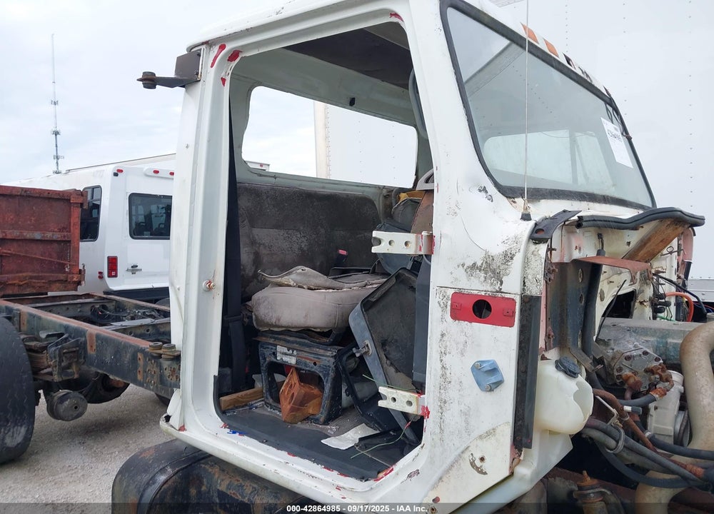 2000 INTERNATIONAL 4000 4700 VIN: 1HTSCAAN5YH217270