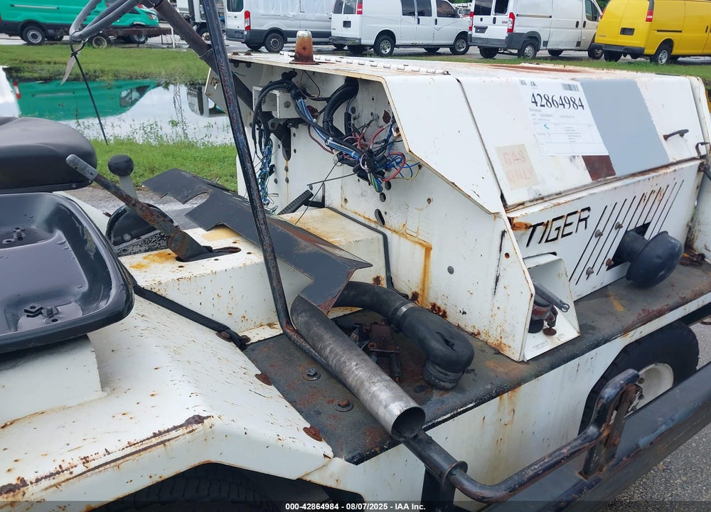 2003 EQUIPMENT TIGER TRACT TIG VIN: 52416-16-0203-164