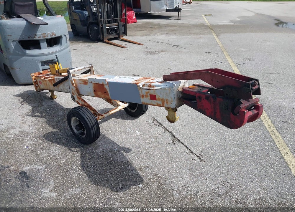 2001 EQUIPMENT GSE 9192-U VIN: SG-0000009192-422