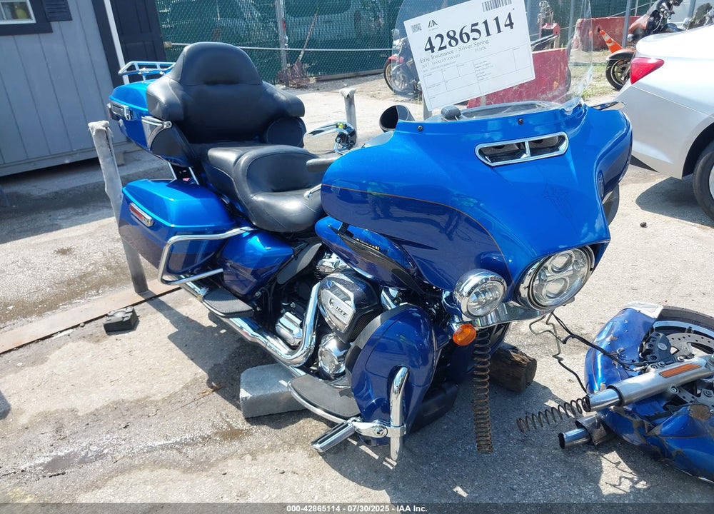 2017 HARLEY-DAVIDSON FLHTK ULTRA LIMITED VIN: 1HD1KED15HB626107