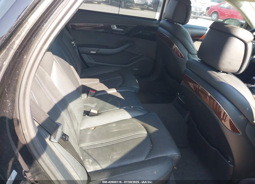 2011 AUDI A8 L VIN: WAURVAFD4BN020568