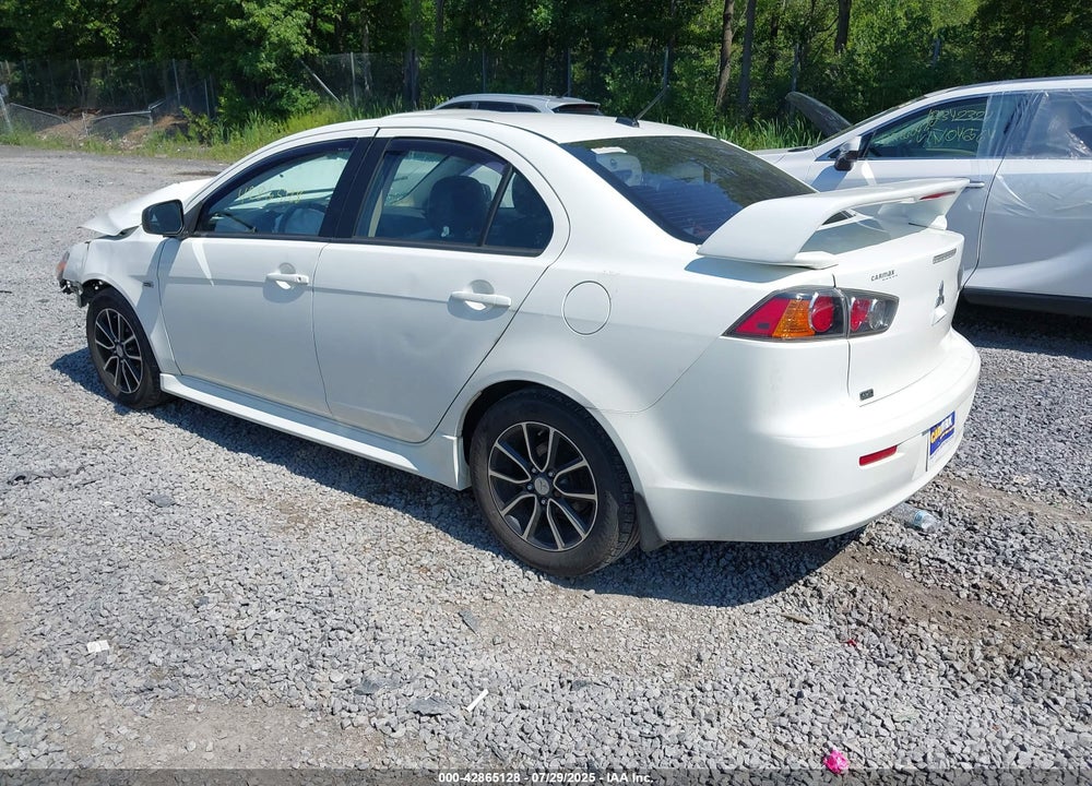 2015 MITSUBISHI LANCER VIN: JA32V2FW3FU019420