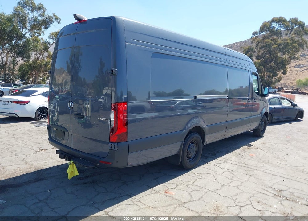2025 MERCEDES-BENZ SPRINTER 2500 HIGH ROOF 4-CYL DIESEL HO VIN: W1Y4NDHY0ST209384