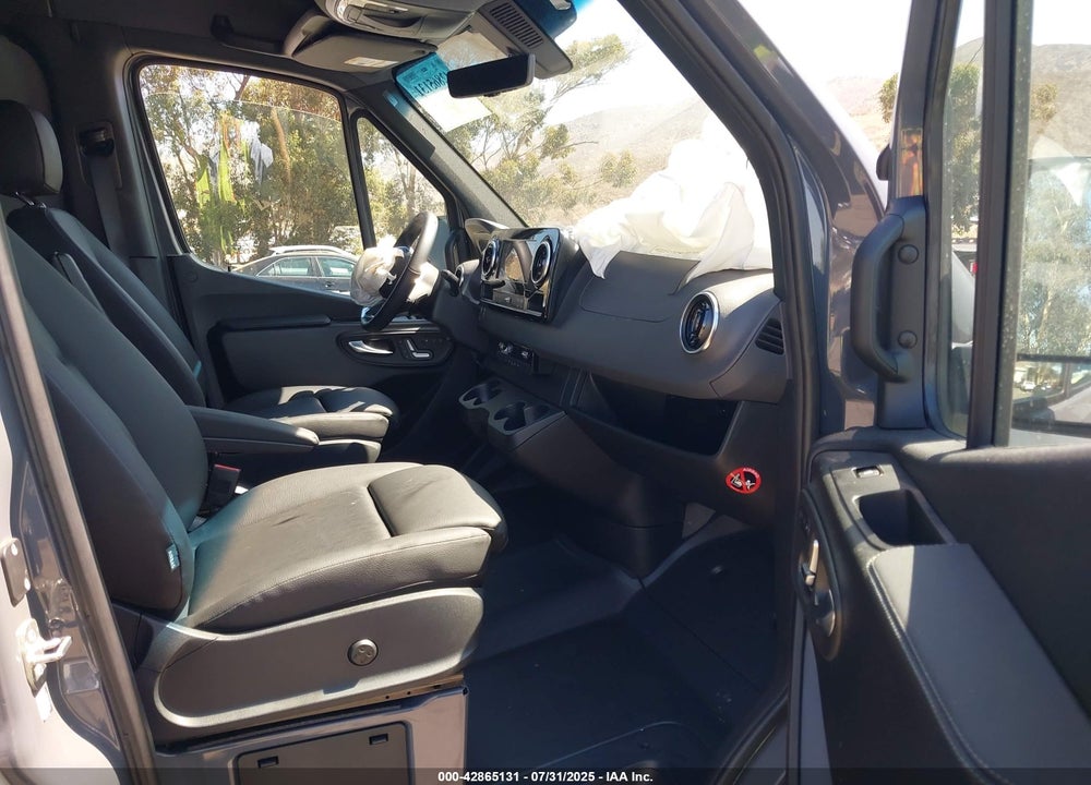 2025 MERCEDES-BENZ SPRINTER 2500 HIGH ROOF 4-CYL DIESEL HO VIN: W1Y4NDHY0ST209384