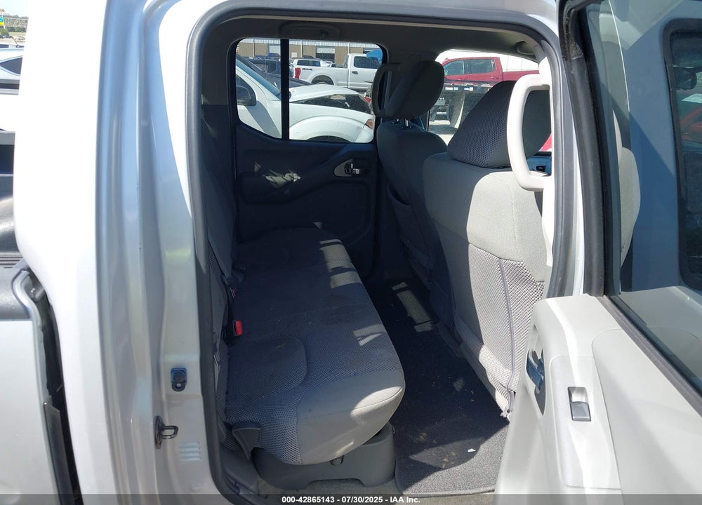 2015 NISSAN FRONTIER VIN: 1N6AD0ER2FN705617