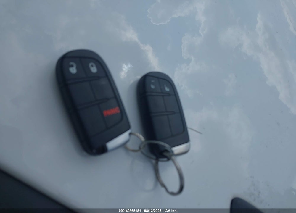 2019 JEEP GRAND CHEROKEE VIN: 1C4RJFAG9KC785851