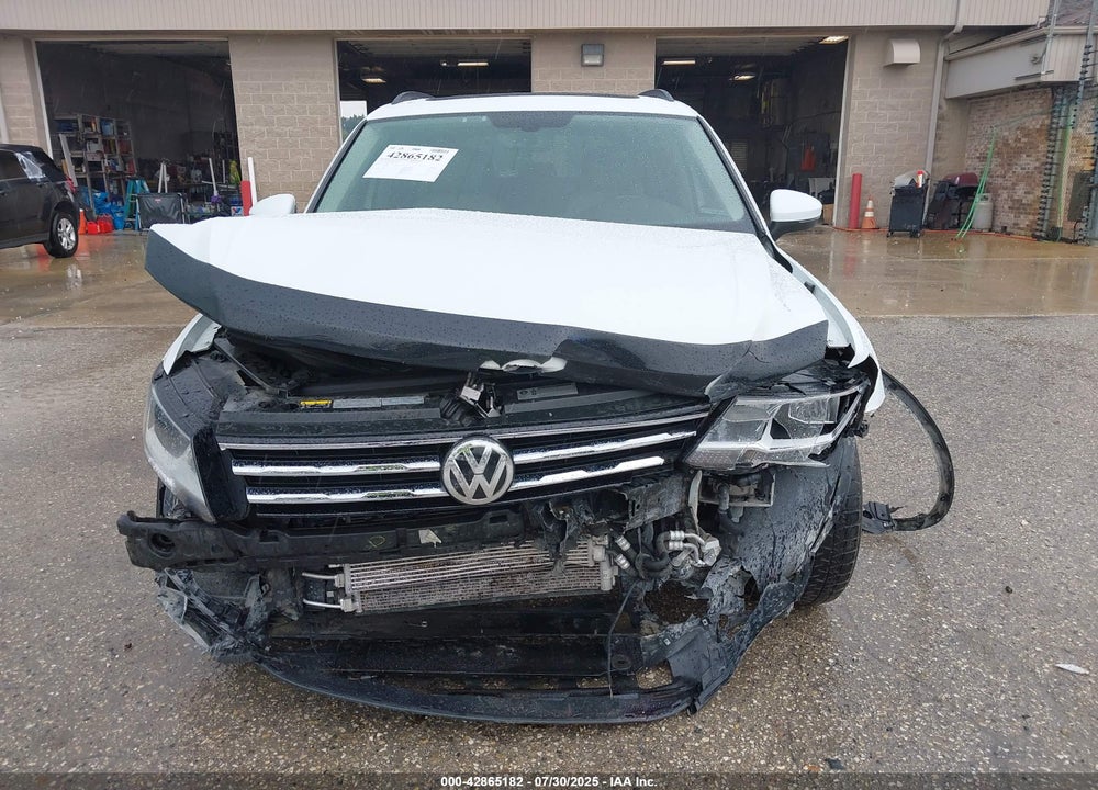 2020 VOLKSWAGEN TIGUAN VIN: 3VV2B7AX1LM063294