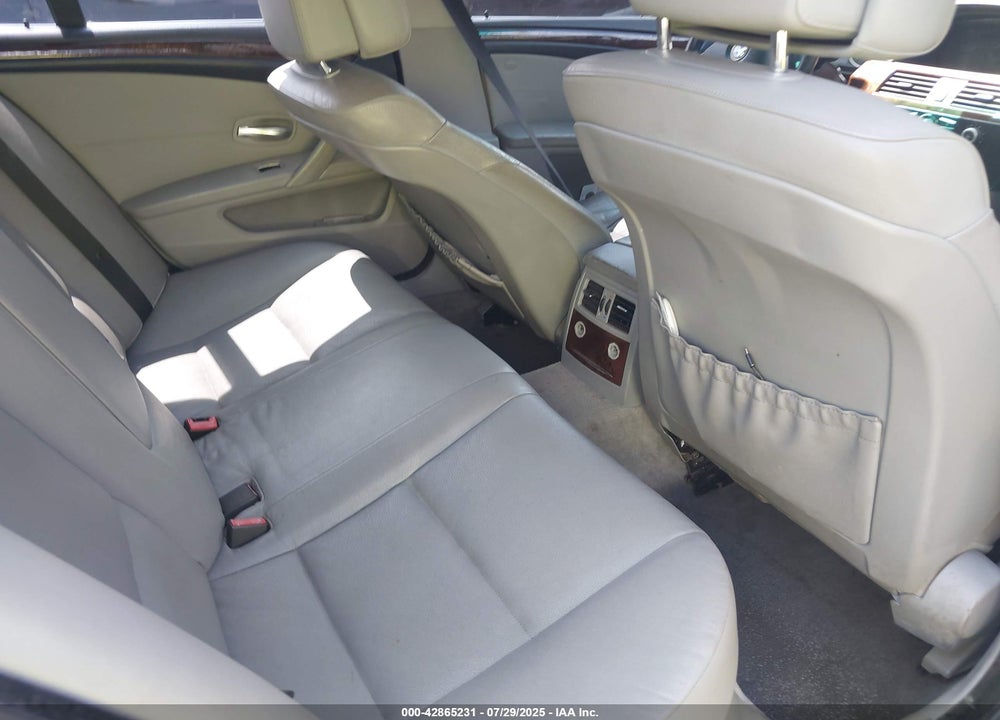 2009 BMW 528I VIN: WBANU53539C119765