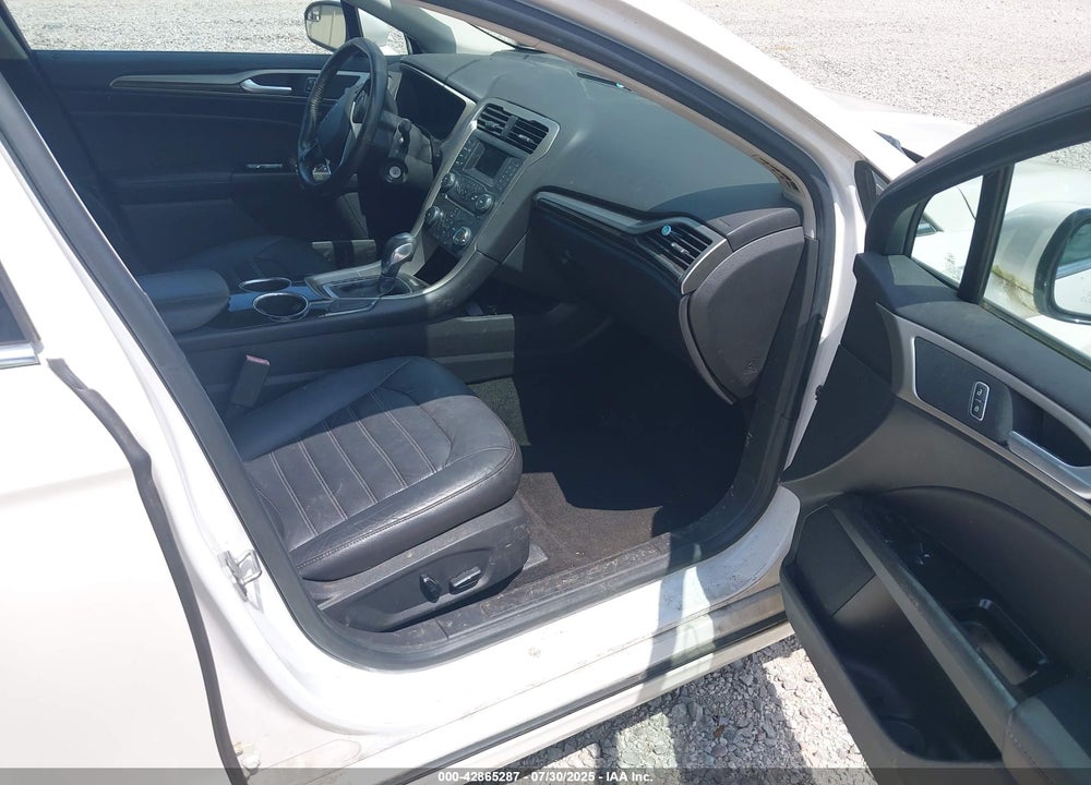 2013 FORD FUSION VIN: 3FA6P0HR2DR118085