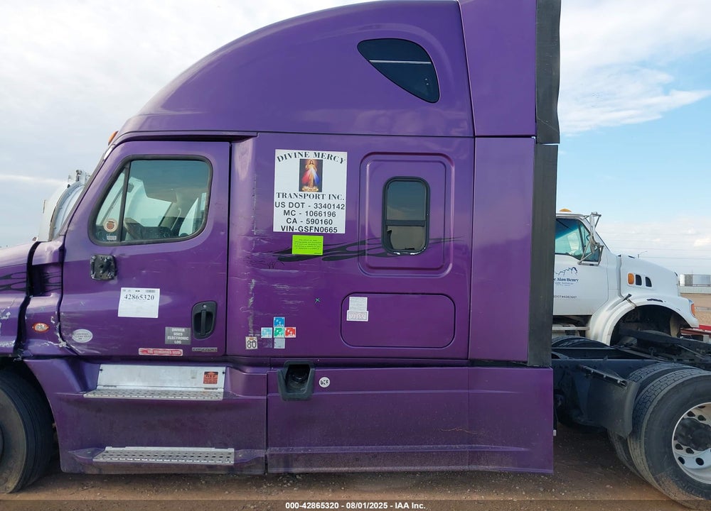 2016 FREIGHTLINER CASCADIA 125 VIN: 3AKJGLD55GSFN0665