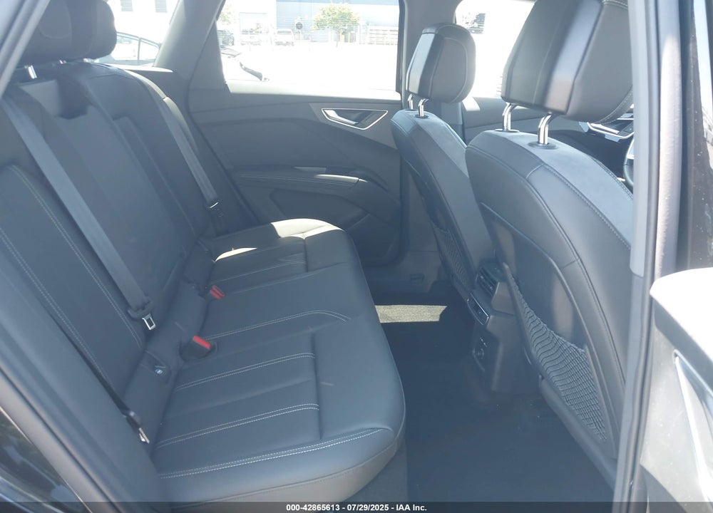2024 AUDI Q4 E-TRON VIN: WA1KUBFZ1RP056123