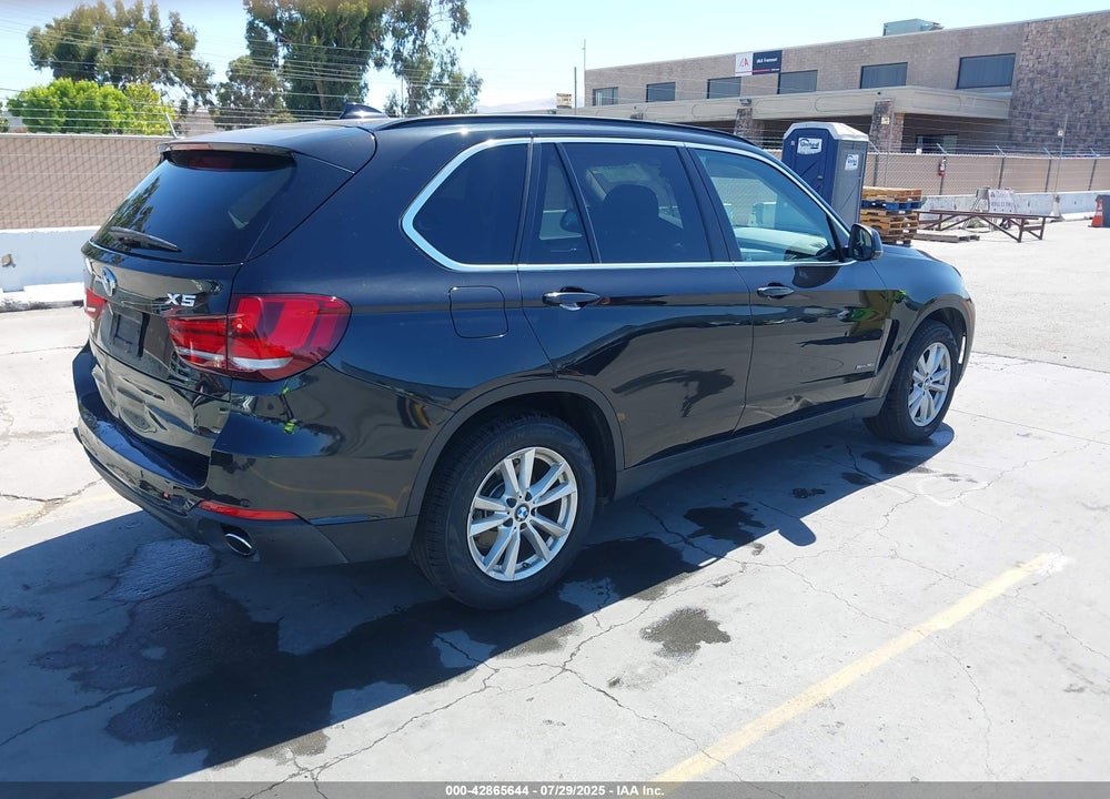 2014 BMW X5 VIN: 5UXKR2C53E0H34402