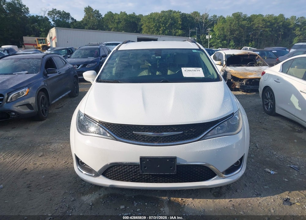 2017 CHRYSLER PACIFICA TOURING L VIN: 2C4RC1BG0HR518089