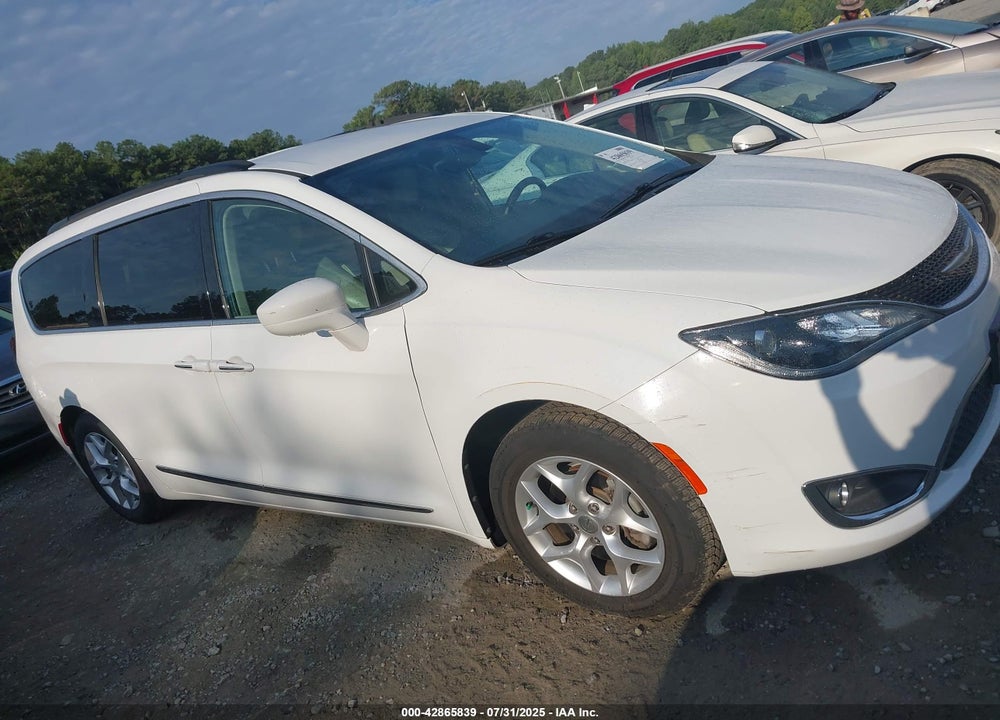 2017 CHRYSLER PACIFICA TOURING L VIN: 2C4RC1BG0HR518089