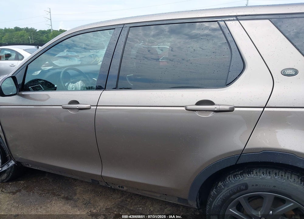 2017 LAND ROVER DISCOVERY SPORT VIN: SALCR2BG2HH716574