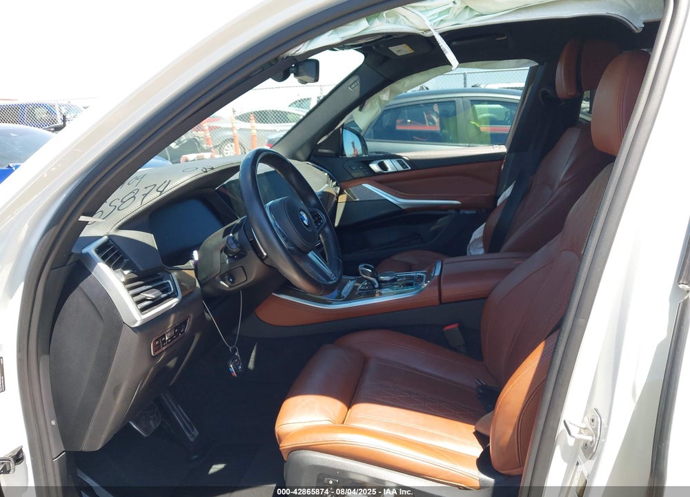 2021 BMW X5 VIN: 5UXCR6C08M9E46725