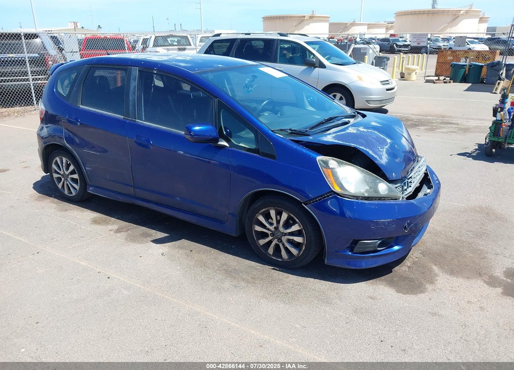 2013 HONDA FIT SPORT VIN: JHMGE8H54DC060509