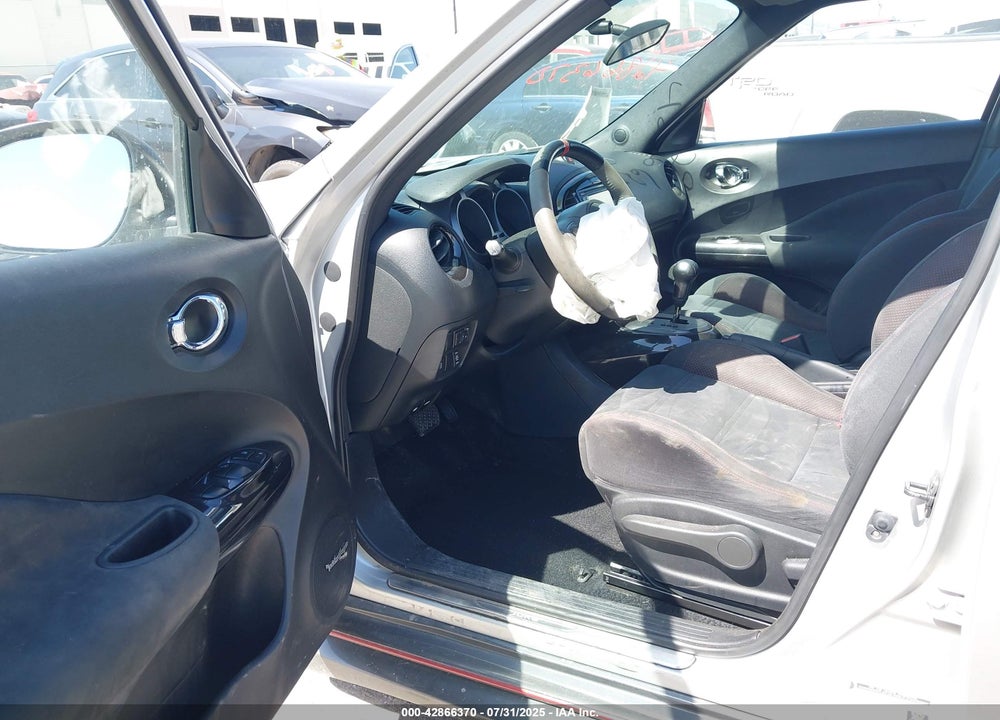 2014 NISSAN JUKE VIN: JN8AF5MV9ET364837