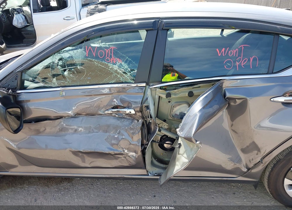 2024 NISSAN ALTIMA VIN: 1N4BL4BV0RN422856