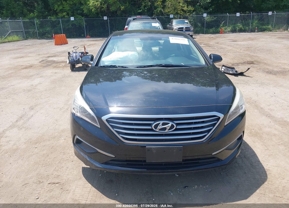 2016 HYUNDAI SONATA SE VIN: 5NPE24AF1GH353953