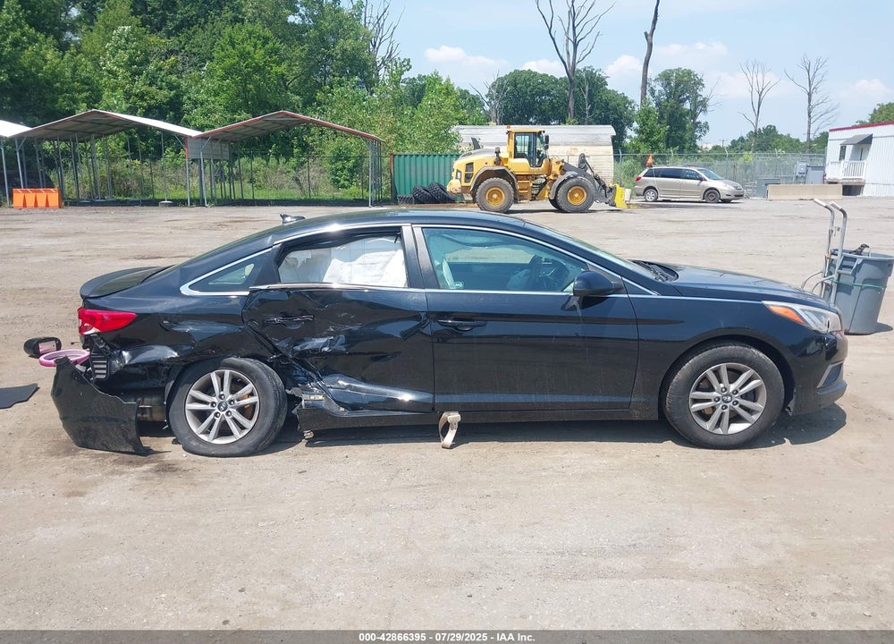 2016 HYUNDAI SONATA SE VIN: 5NPE24AF1GH353953