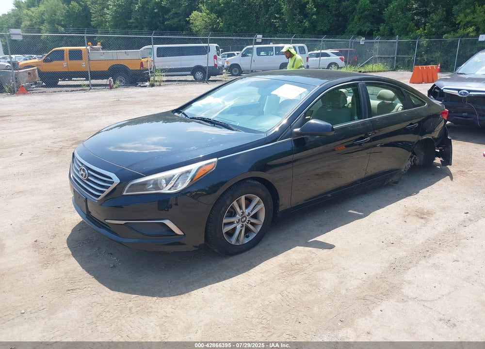 2016 HYUNDAI SONATA SE VIN: 5NPE24AF1GH353953