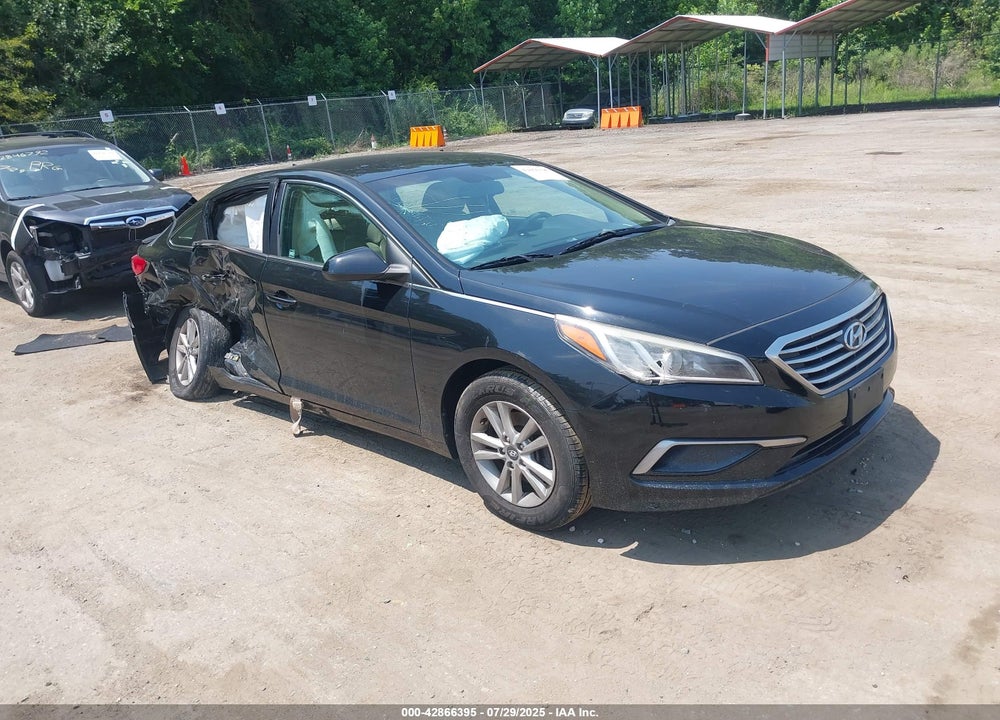 2016 HYUNDAI SONATA SE VIN: 5NPE24AF1GH353953