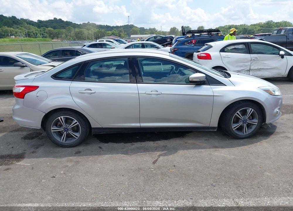 2014 FORD FOCUS VIN: 1FADP3F20EL440920