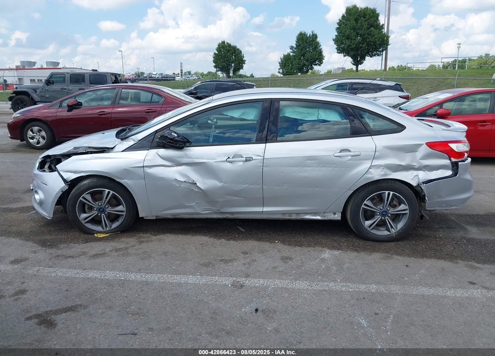 2014 FORD FOCUS VIN: 1FADP3F20EL440920