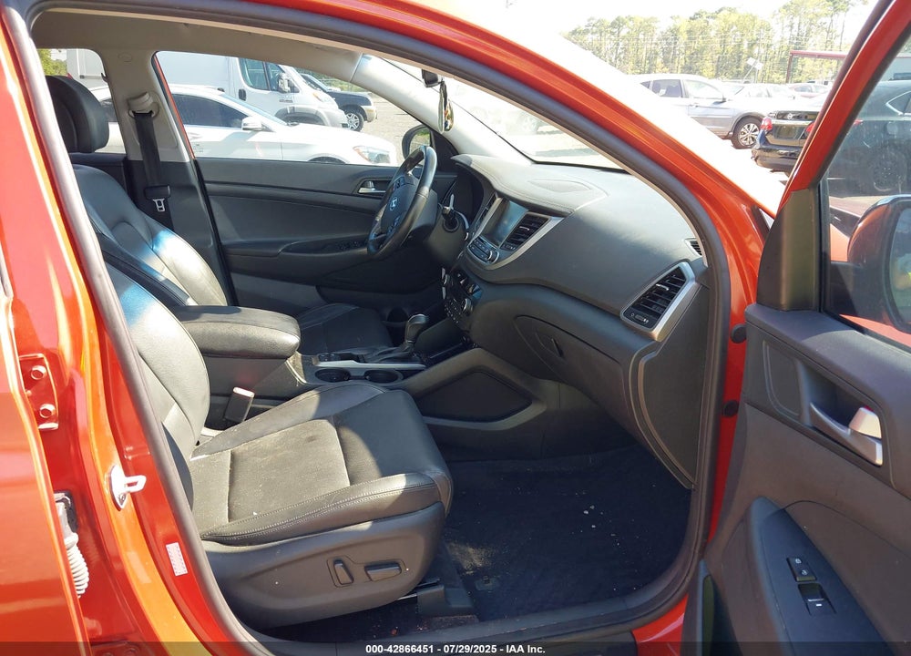 2016 HYUNDAI TUCSON VIN: KM8J33A24GU178649