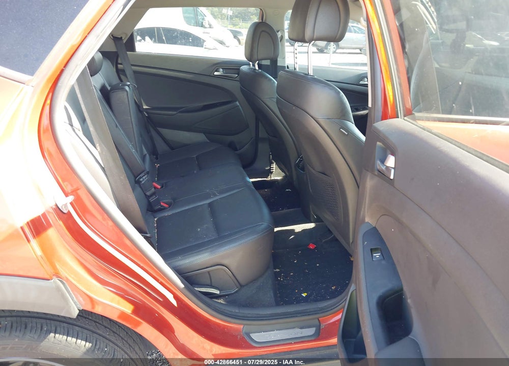 2016 HYUNDAI TUCSON VIN: KM8J33A24GU178649