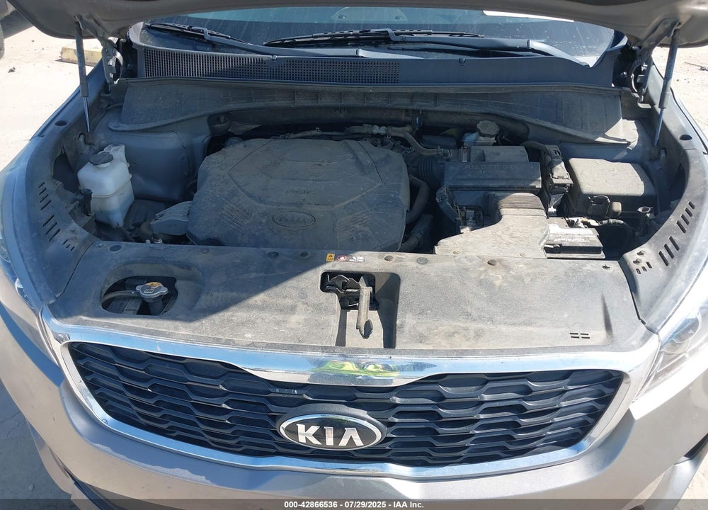 2019 KIA SORENTO VIN: 5XYPGDA5XKG453938