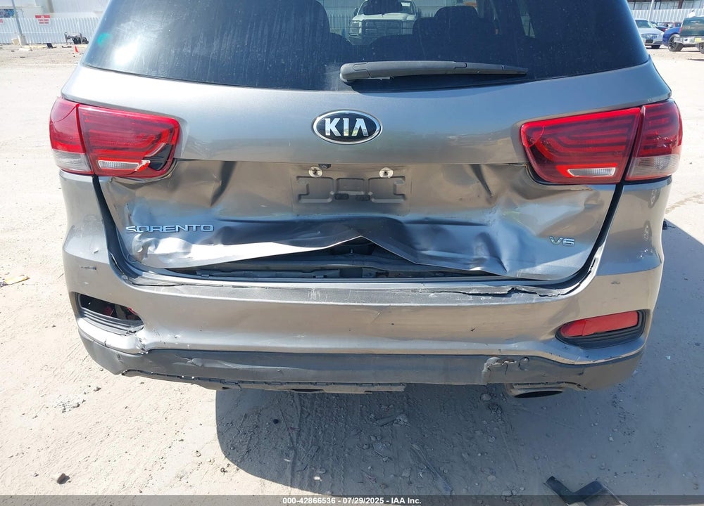 2019 KIA SORENTO VIN: 5XYPGDA5XKG453938