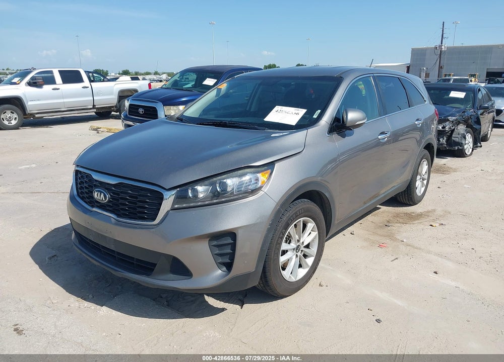 2019 KIA SORENTO VIN: 5XYPGDA5XKG453938