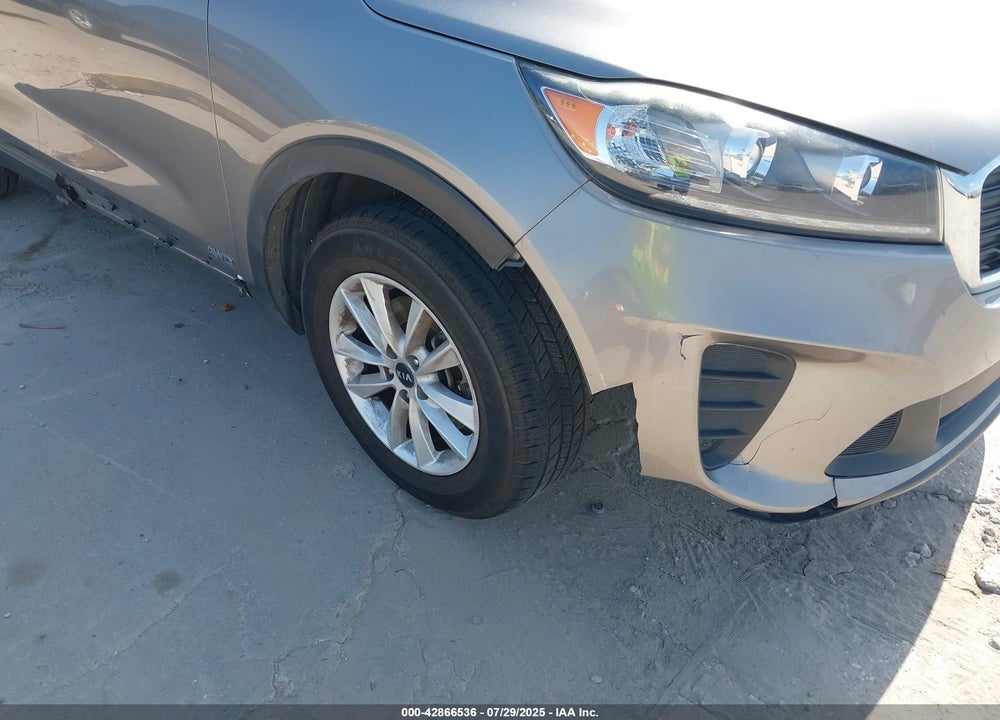 2019 KIA SORENTO VIN: 5XYPGDA5XKG453938