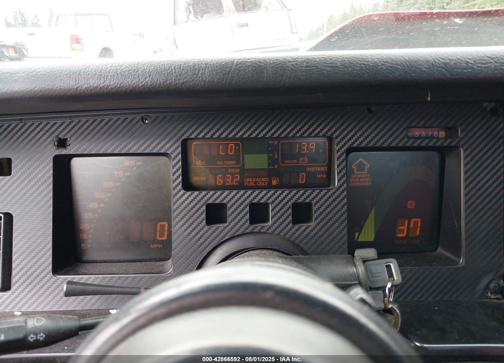 1988 CHEVROLET CORVETTE VIN: 1G1YY2184J5112275