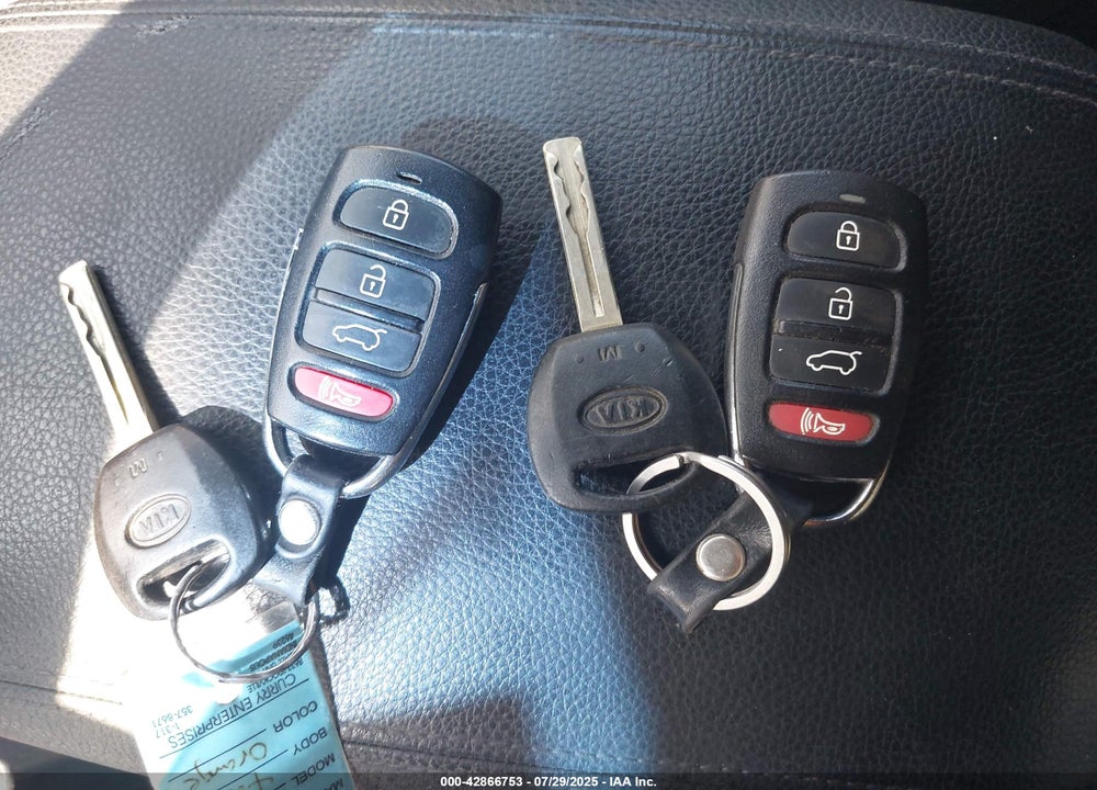 2009 KIA BORREGO VIN: KNDJJ741X85008120
