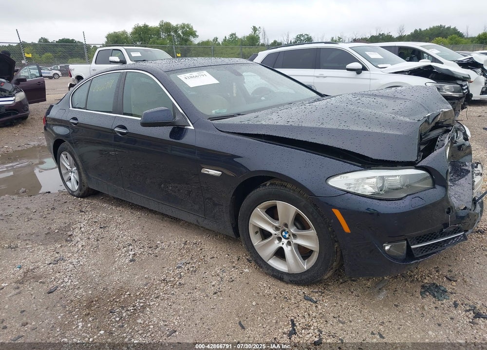 2013 BMW 528I XDRIVE VIN: WBAXH5C52DDW12627